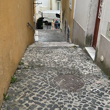 Quarto em Acomodações Particulares - Centro Histórico Mouraria Lisboa